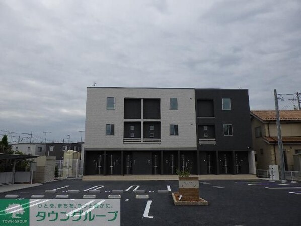 オランジュ・ウエストの物件外観写真